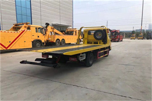 向化镇非事故拖车