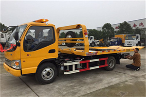 向化镇哪里有拖车服务