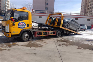 向化镇救援拖车费用怎么算