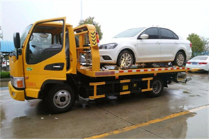 向化镇附近拖车救援24小时服务热线